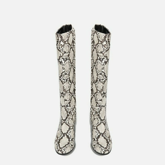 Sassy Kenneth Cole Snake Embossed Boots - Picture 9 of 11